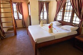 Pakachi Beach Resort & Hotel