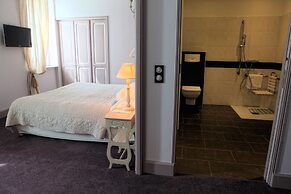 Les Glycines - Hôtel & Spa