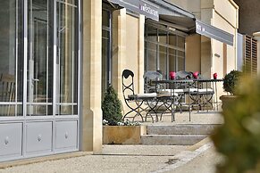 Les Glycines - Hôtel & Spa