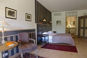 Les Glycines - Hôtel & Spa
