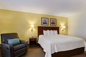 MainStay Suites Fitchburg - Madison