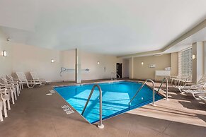 MainStay Suites Fitchburg - Madison