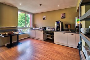 Zenitude Hôtel - Résidences Les Jardins de Lourdes