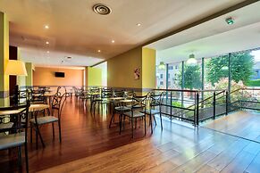 Zenitude Hôtel - Résidences Les Jardins de Lourdes