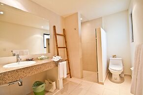 Riviera Maya Suites