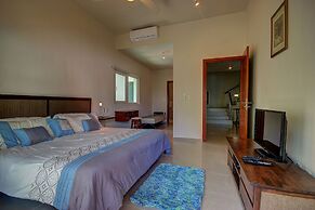Riviera Maya Suites