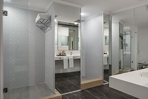 Nirvana Cosmopolitan