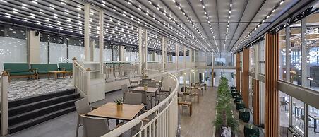 Nirvana Cosmopolitan