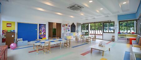 Nirvana Cosmopolitan