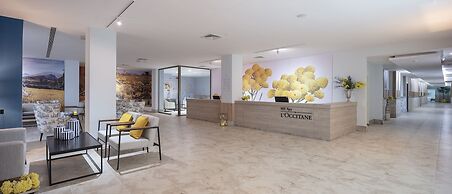 Nirvana Cosmopolitan