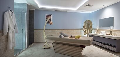 Nirvana Cosmopolitan