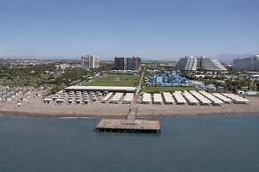 Nirvana Cosmopolitan