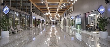 Nirvana Cosmopolitan