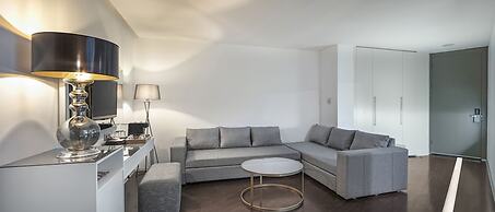 Nirvana Cosmopolitan