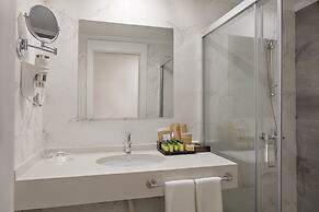 Nirvana Cosmopolitan