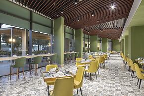 Nirvana Cosmopolitan