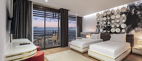 Nirvana Cosmopolitan