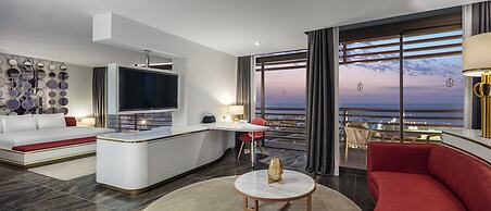 Nirvana Cosmopolitan