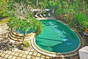 Aniniraka Resort & Spa