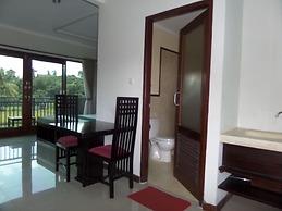 Aniniraka Resort & Spa