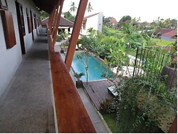 Aniniraka Resort & Spa