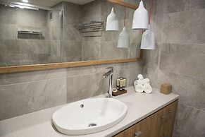 The Sebel Pinnacle Valley Resort