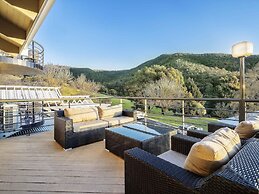 The Sebel Pinnacle Valley Resort