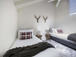 The Sebel Pinnacle Valley Resort