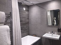 Lodge on Loch Lomond Hotel