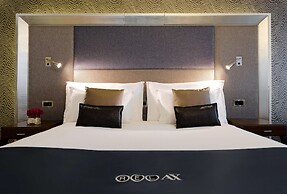 AX The Palace