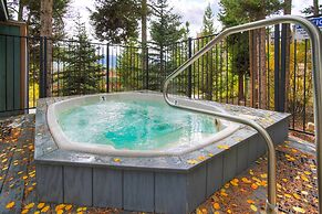 Los Pinos by Breckenridge Resort Managers