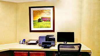 Holiday Inn Express & Suites Sioux City - Southern Hills by IHG