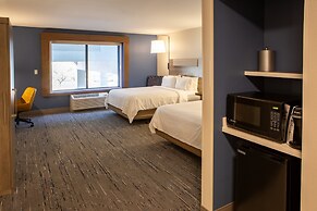 Holiday Inn Express & Suites Sioux City - Southern Hills by IHG