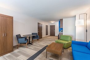 Holiday Inn Express & Suites Eau Claire North by IHG