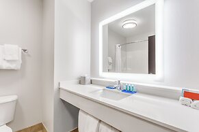 Holiday Inn Express & Suites Eau Claire North by IHG