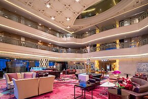 Renaissance Shanghai Yu Garden Hotel on the Bund