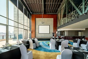 Renaissance Shanghai Yu Garden Hotel on the Bund