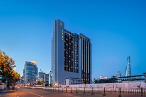 Renaissance Shanghai Yu Garden Hotel on the Bund