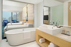 Renaissance Shanghai Yu Garden Hotel on the Bund