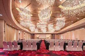 Renaissance Shanghai Yu Garden Hotel on the Bund