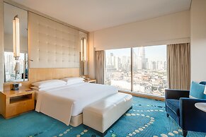Renaissance Shanghai Yu Garden Hotel on the Bund