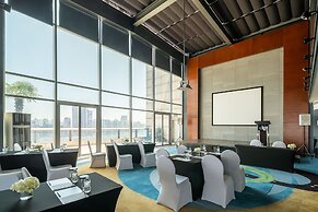 Renaissance Shanghai Yu Garden Hotel on the Bund