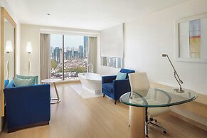 Renaissance Shanghai Yu Garden Hotel on the Bund