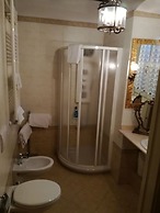 Ai Savoia B&B - Guest House