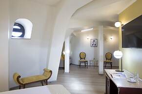 Hotel Venezia by ZEUS International