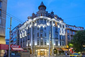 Hotel Venezia by ZEUS International