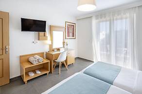 Peridis Family Resort