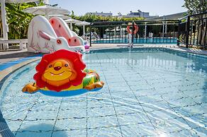 Peridis Family Resort