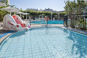 Peridis Family Resort