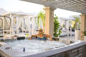 Peridis Family Resort